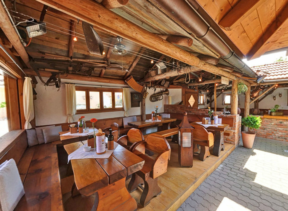 Hotel-Restaurant Gasthaus Bonimeier Niedergottsau Kültér fotó